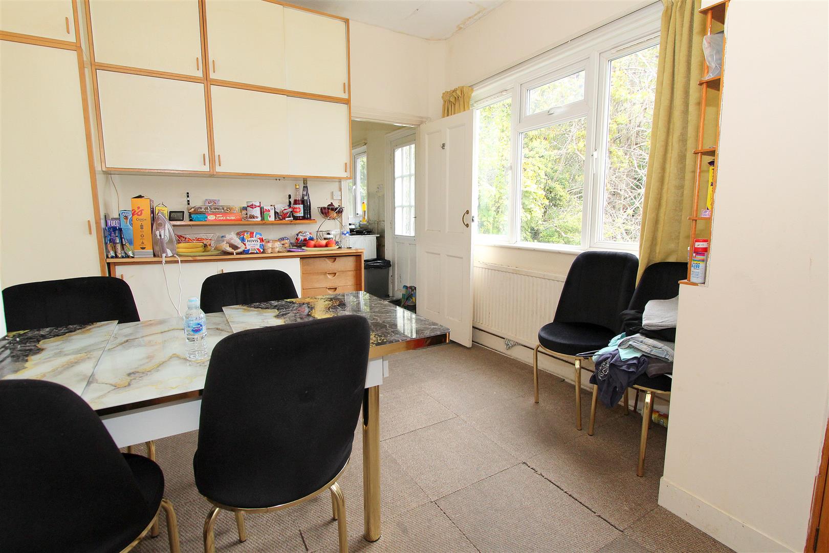 Woodcote Grove Road, Coulsdon